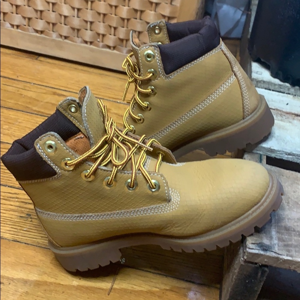 Timberlands Boots Shoes - Picture 5 of 10